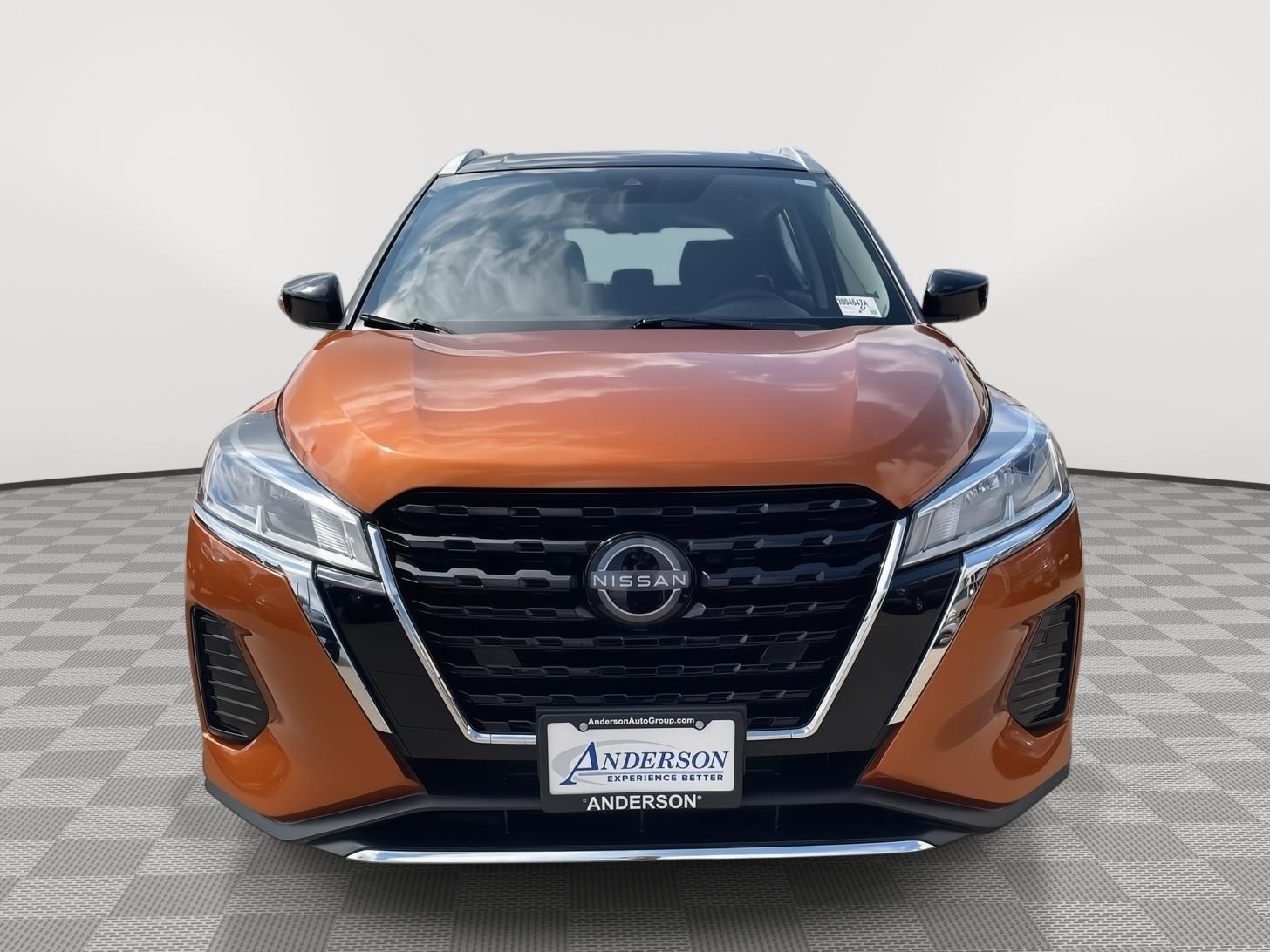 Vehicle photo 9