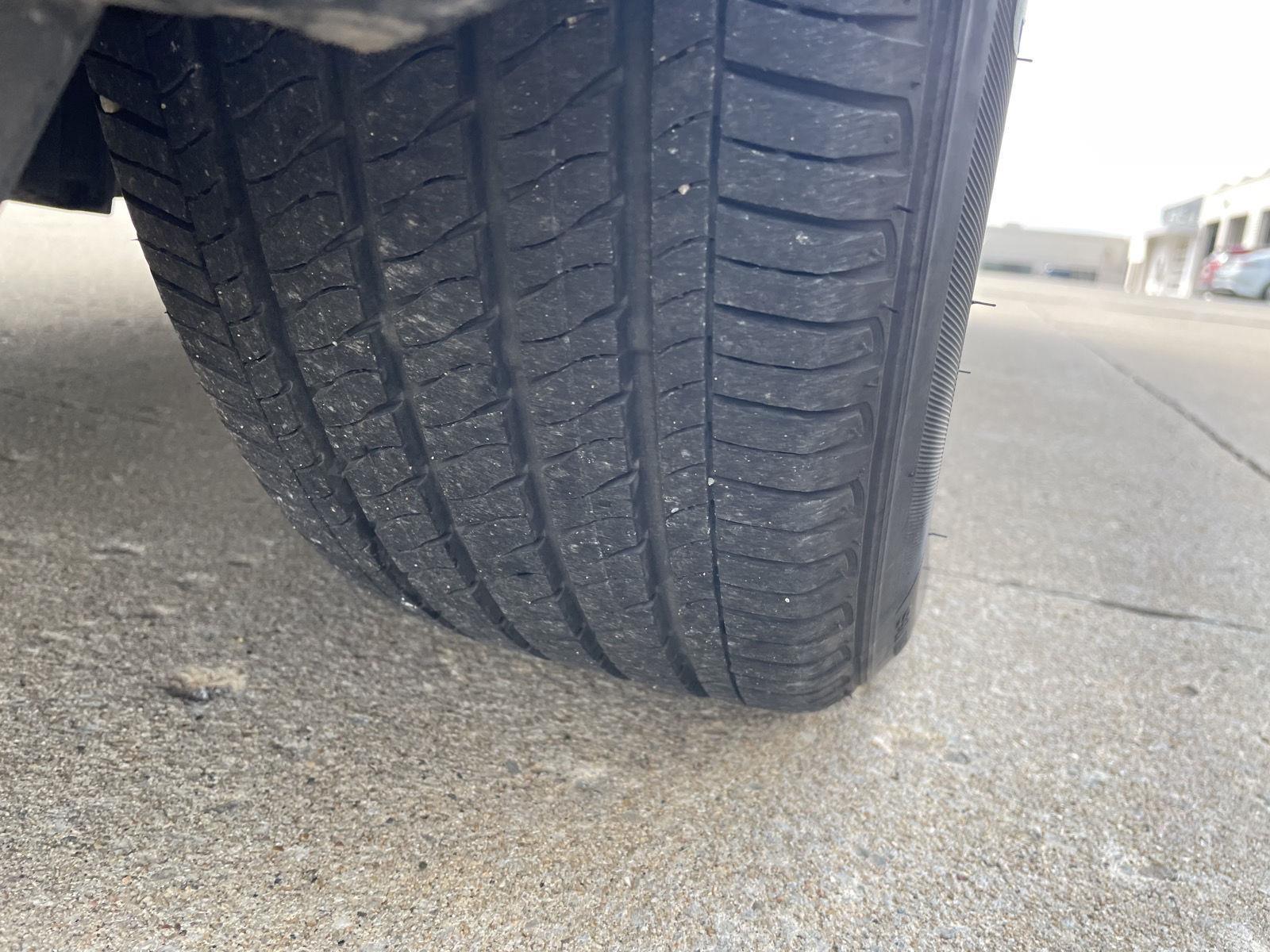 Vehicle photo 11