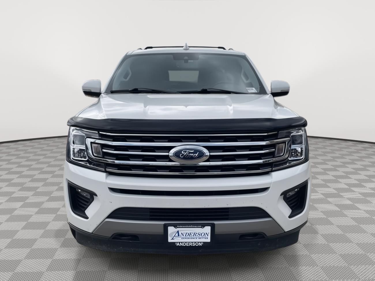 Vehicle photo 8