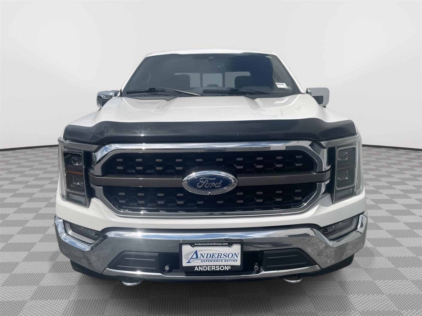 Vehicle photo 9