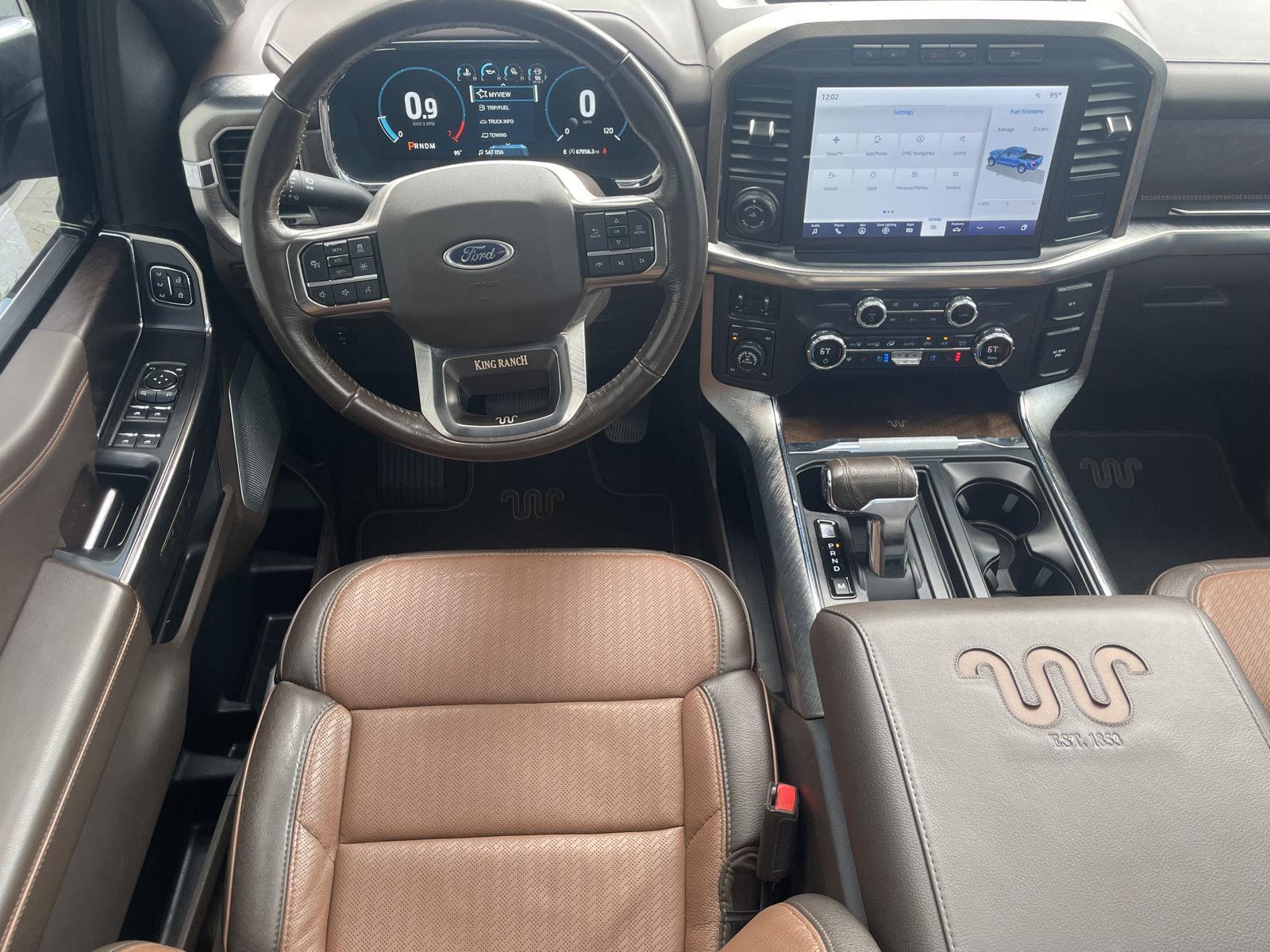 Vehicle photo 37