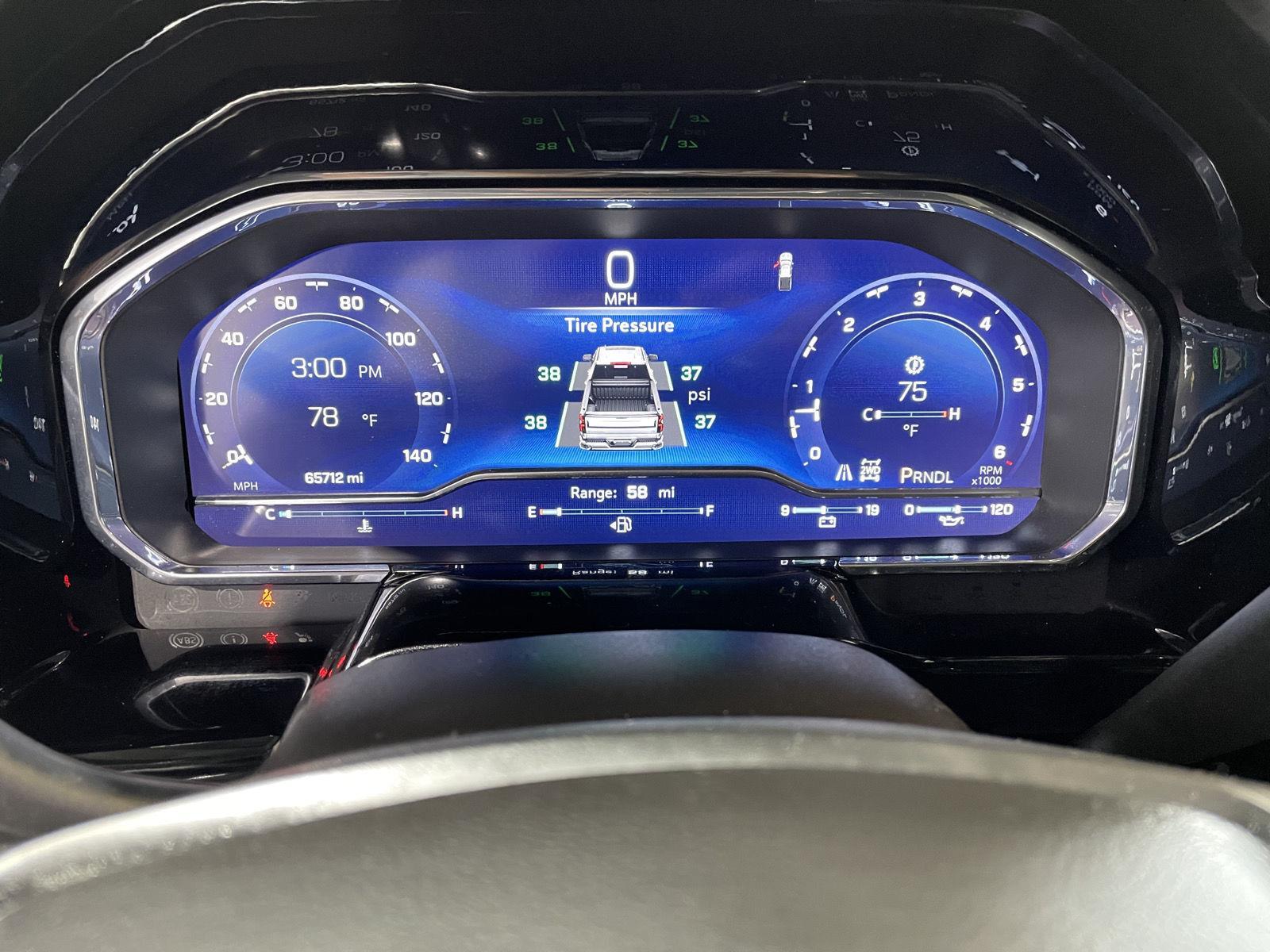 Vehicle photo 3