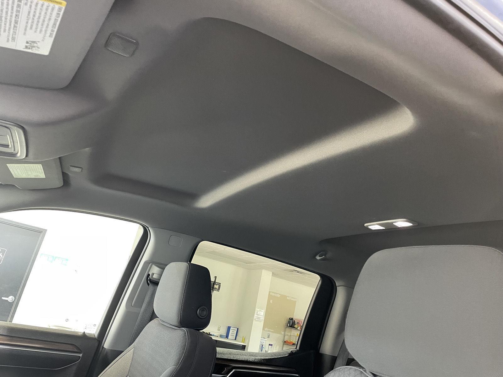 Vehicle photo 37