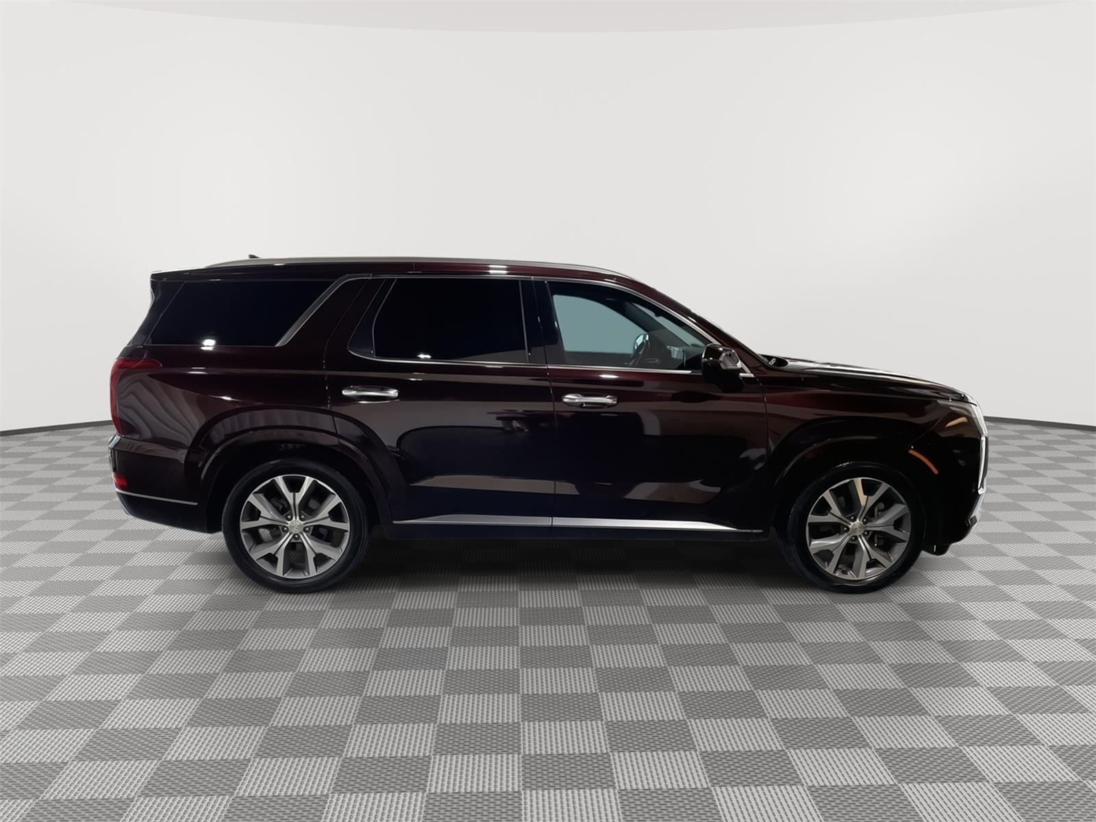 Vehicle photo 6