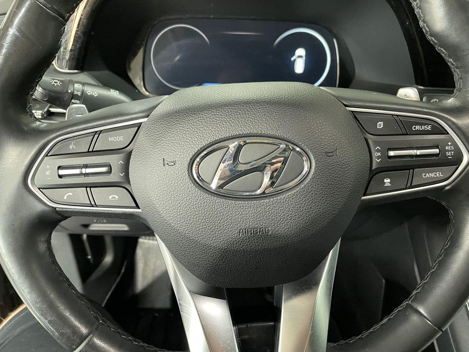 Vehicle photo 11