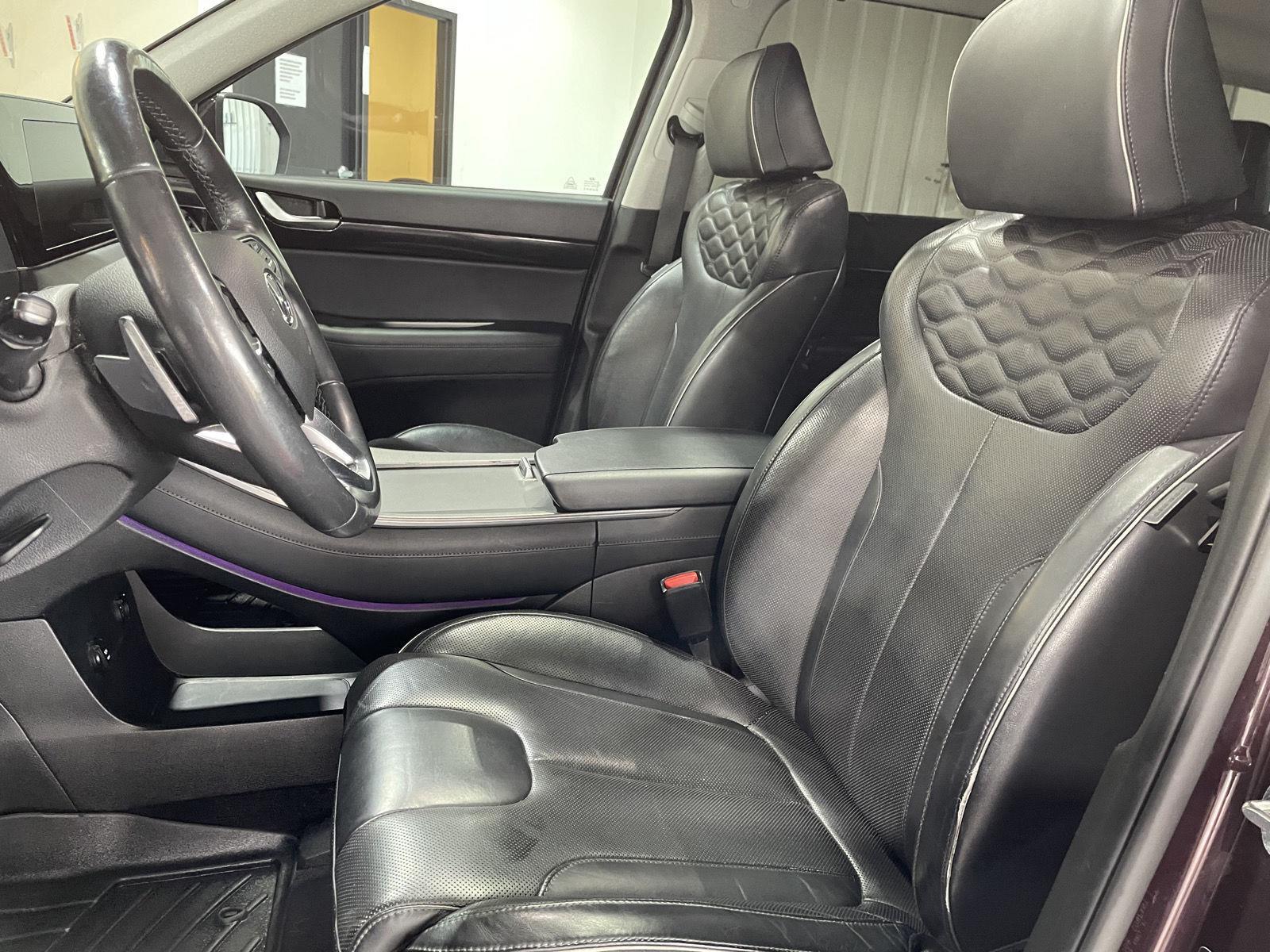 Vehicle photo 18