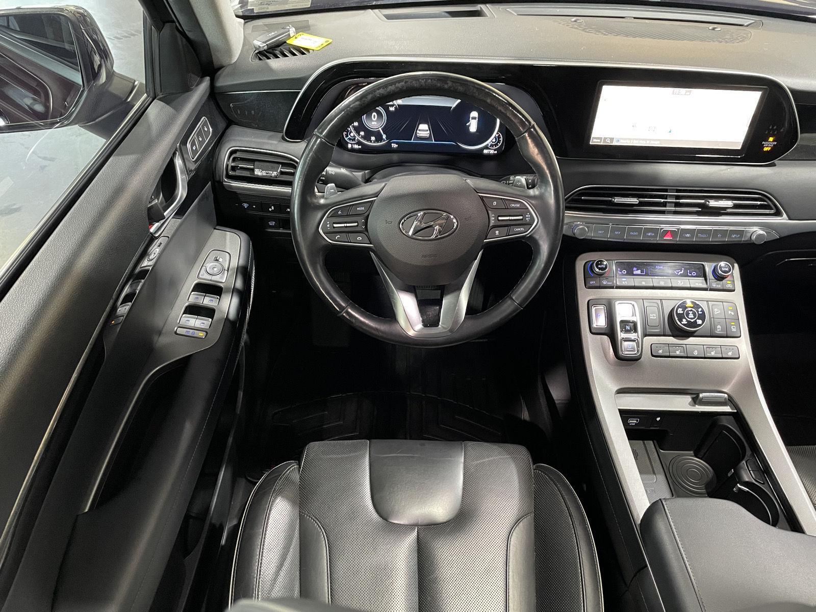 Vehicle photo 21