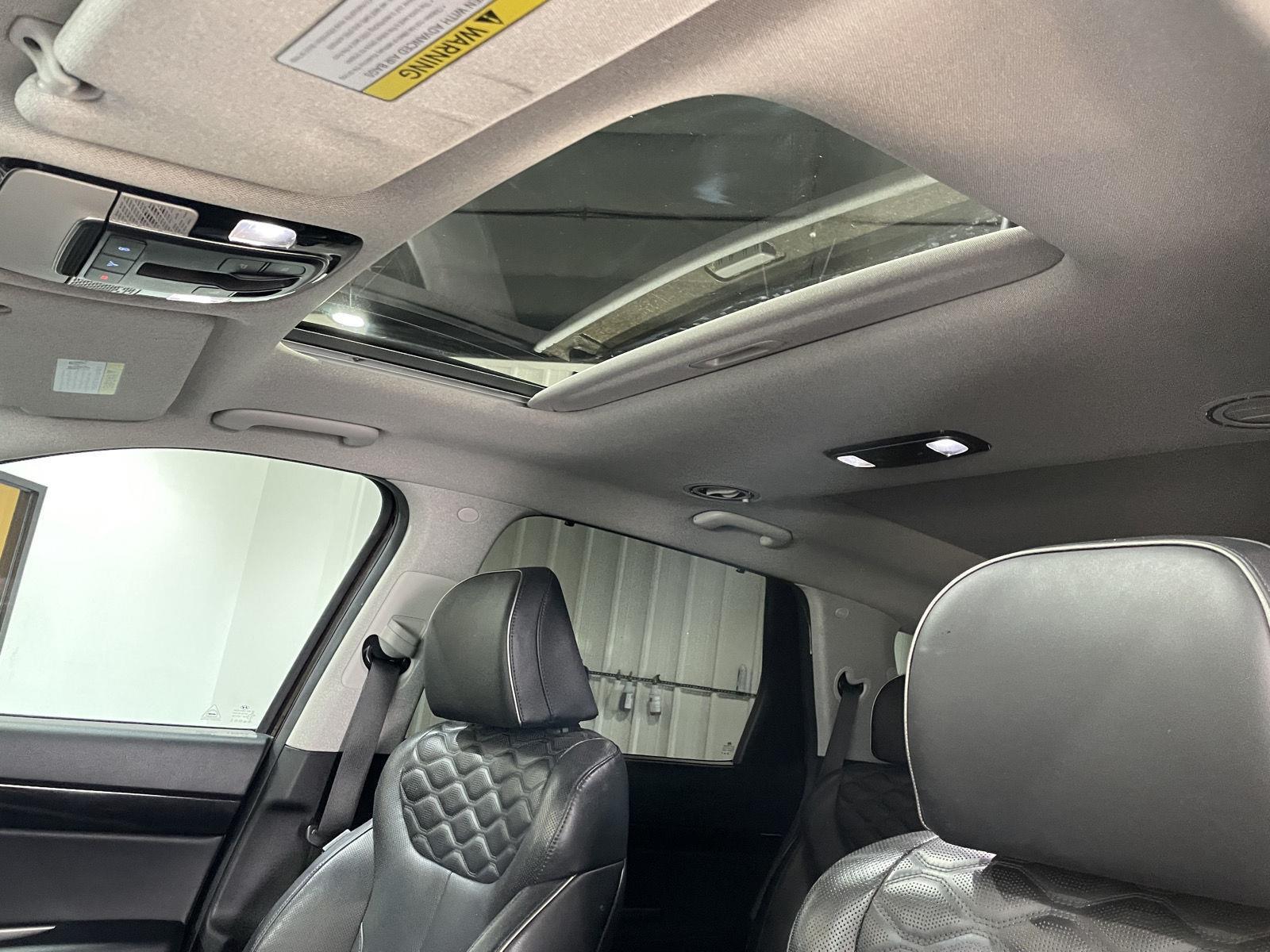 Vehicle photo 33