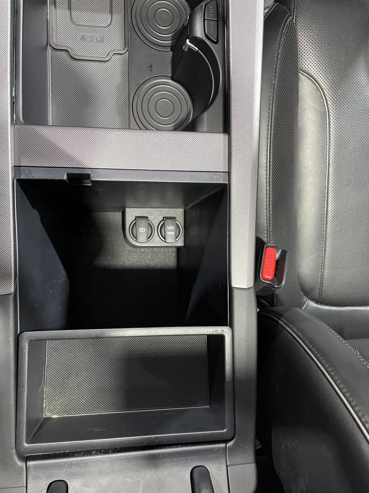 Vehicle photo 38