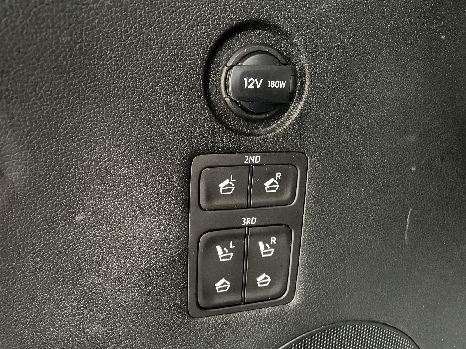 Vehicle photo 43