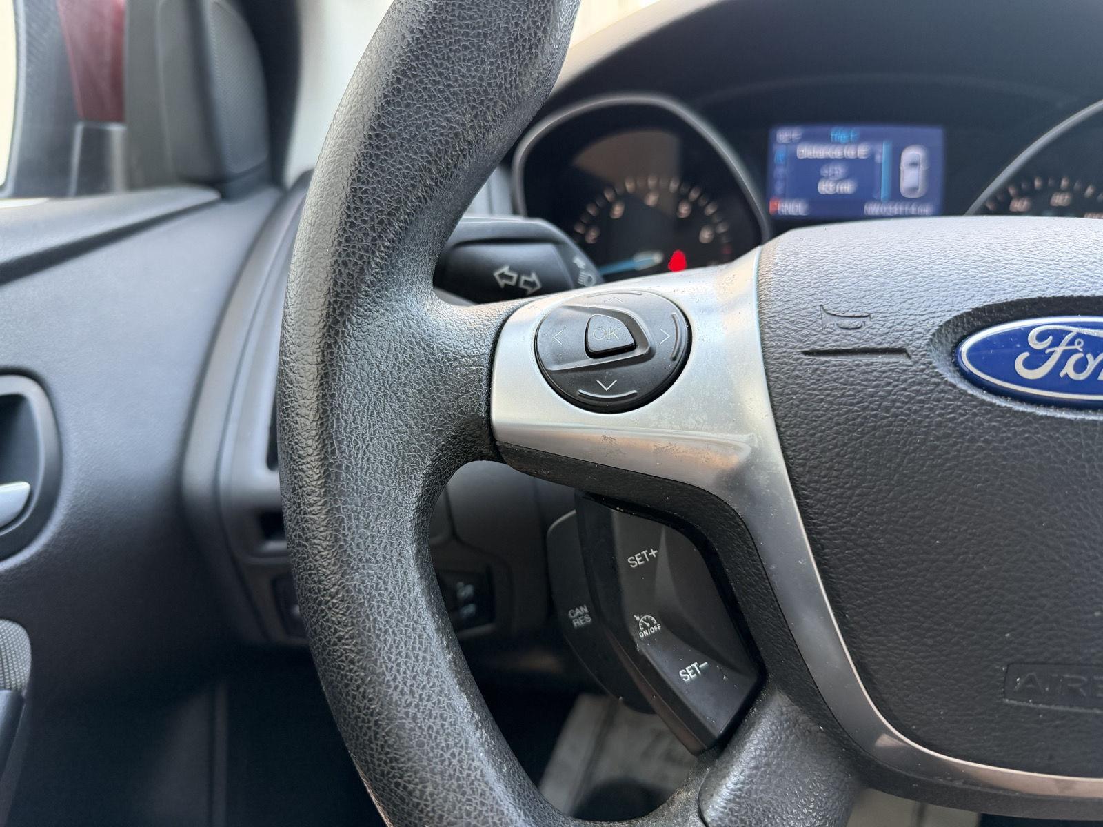 Vehicle photo 21