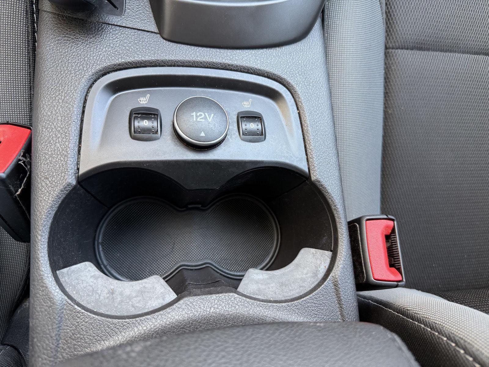 Vehicle photo 28