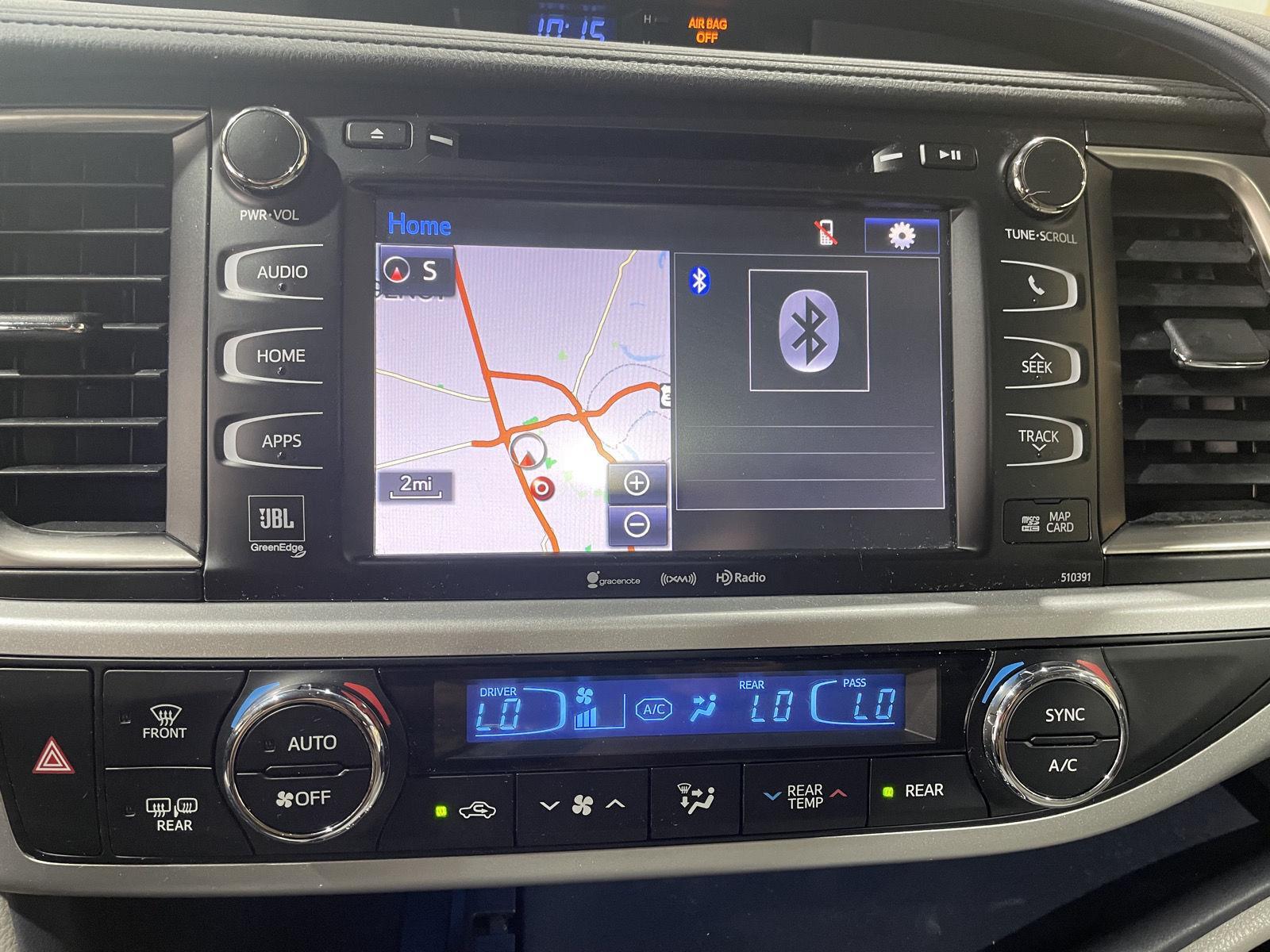 Vehicle photo 35