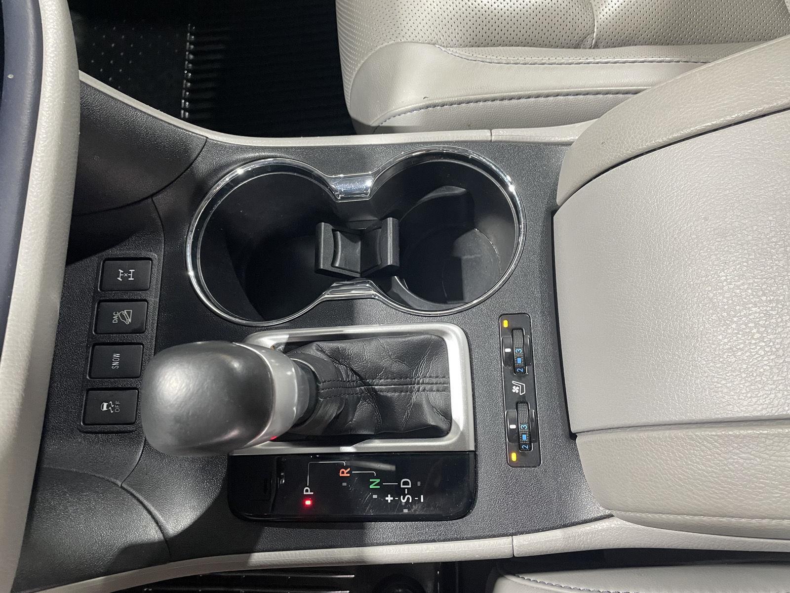 Vehicle photo 37