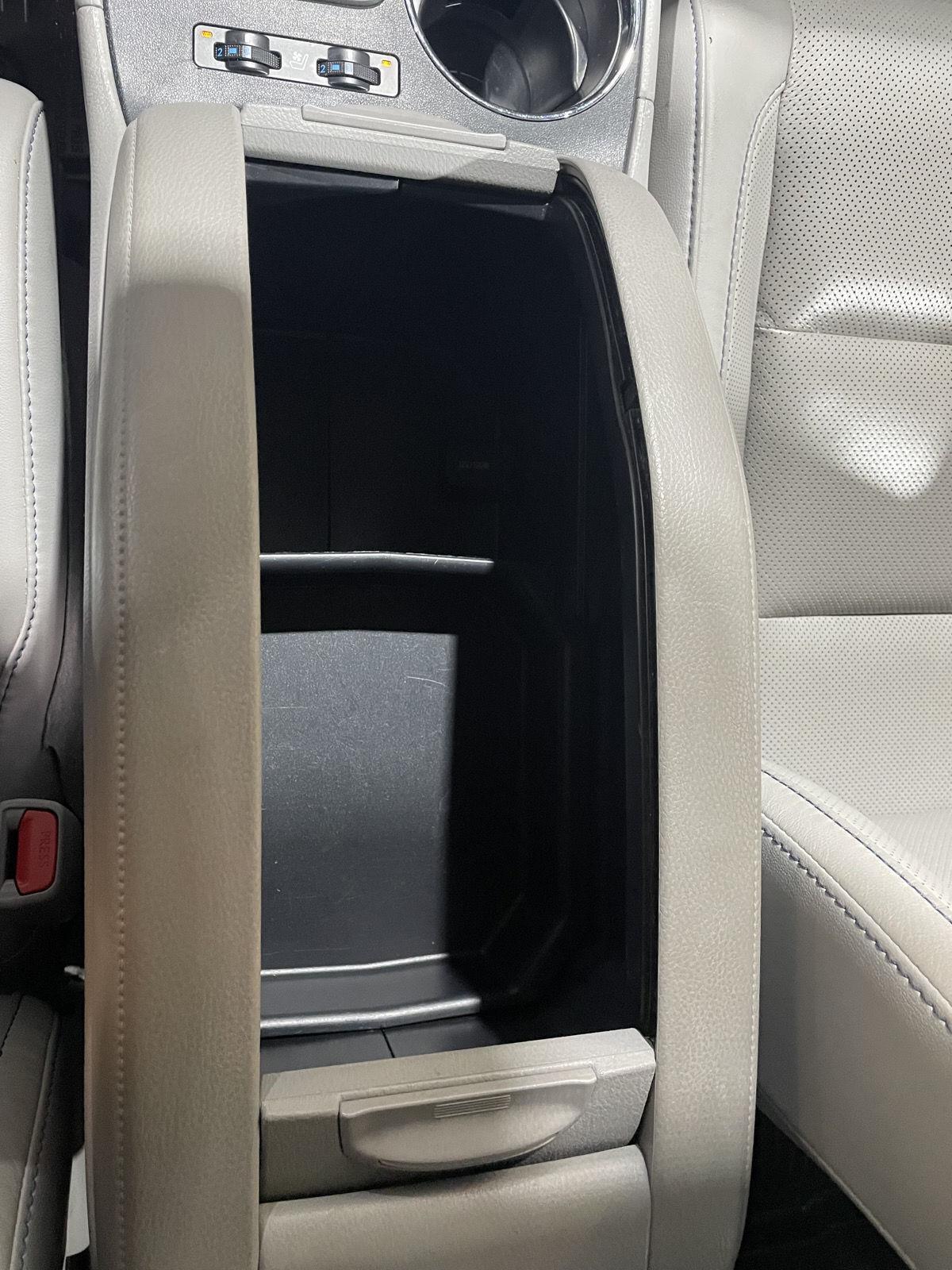 Vehicle photo 38