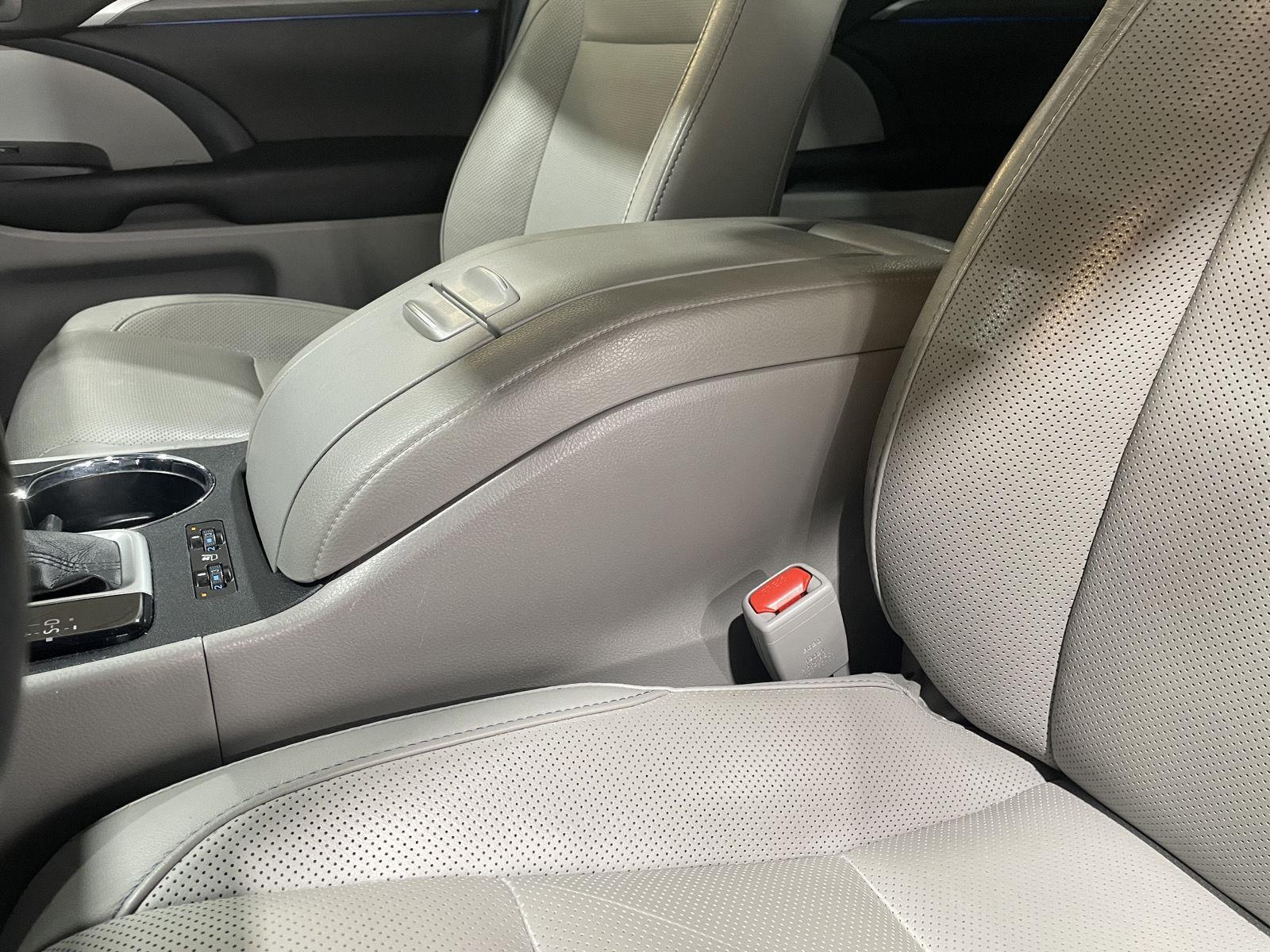 Vehicle photo 40