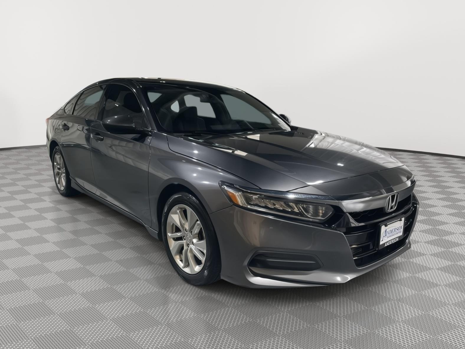 Vehicle photo 5