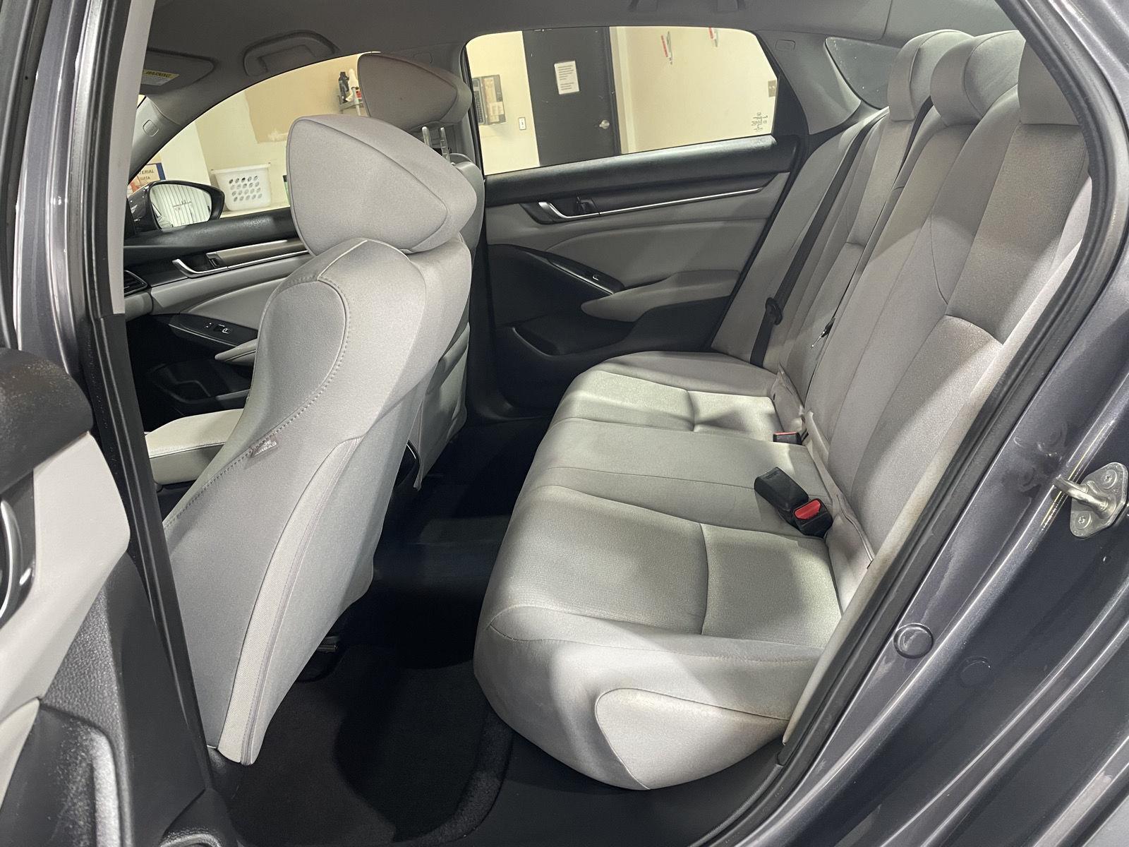 Vehicle photo 24