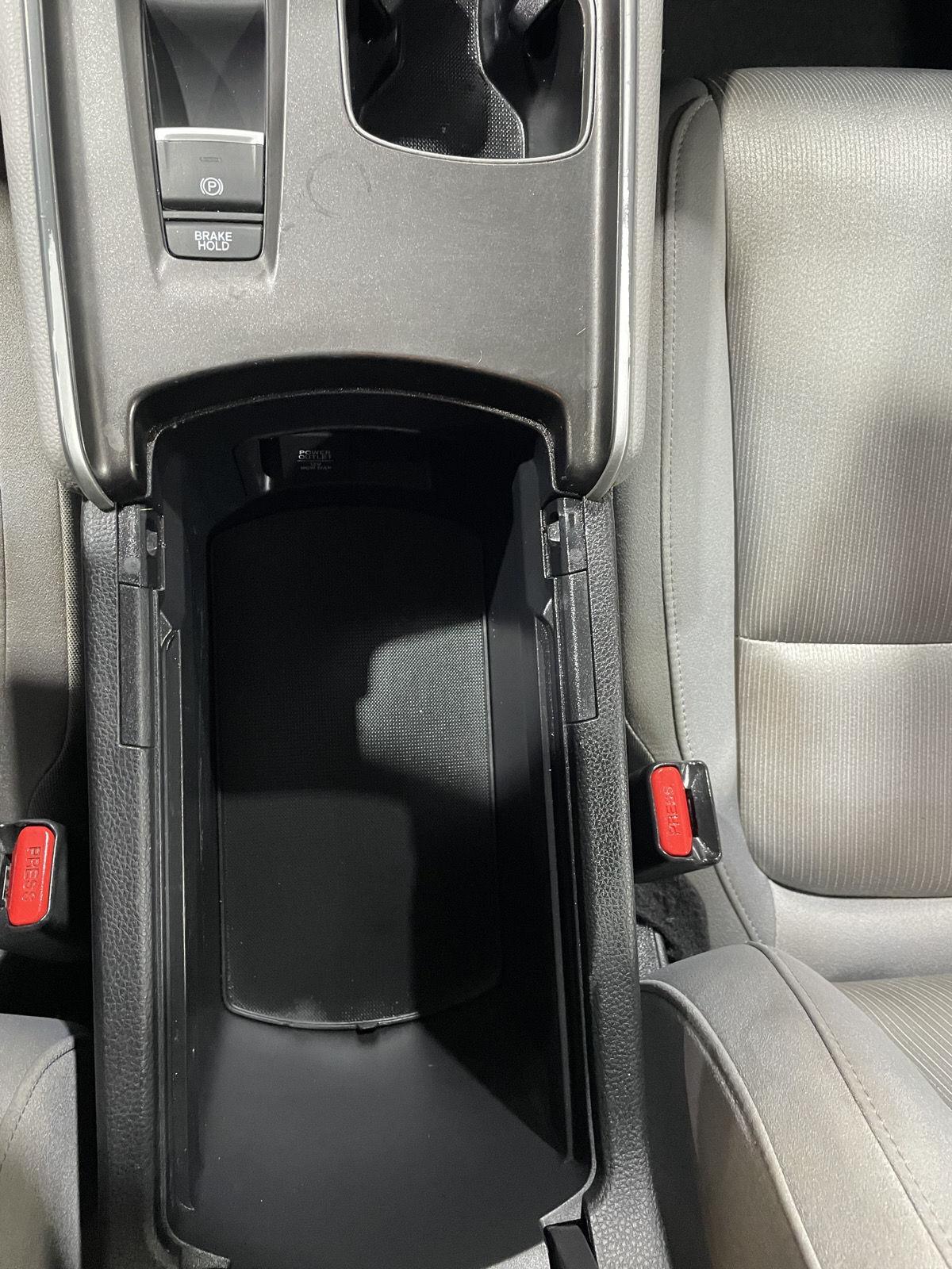 Vehicle photo 35