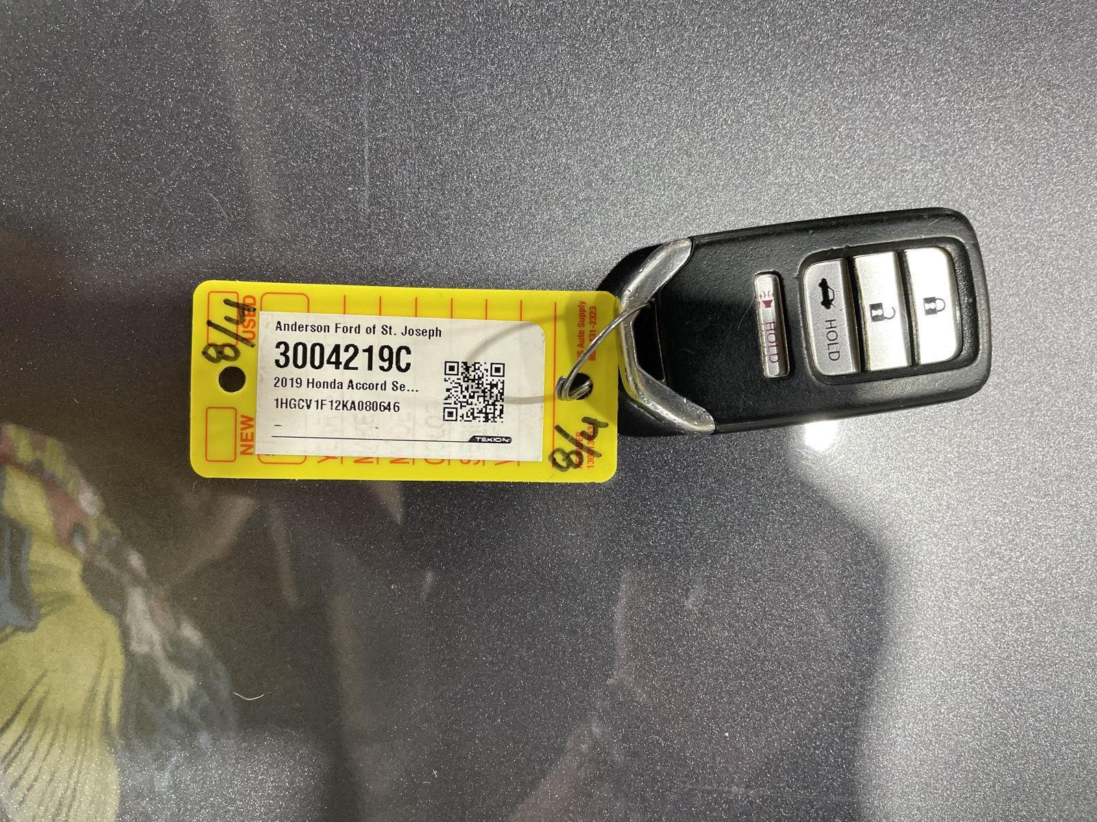 Vehicle photo 41