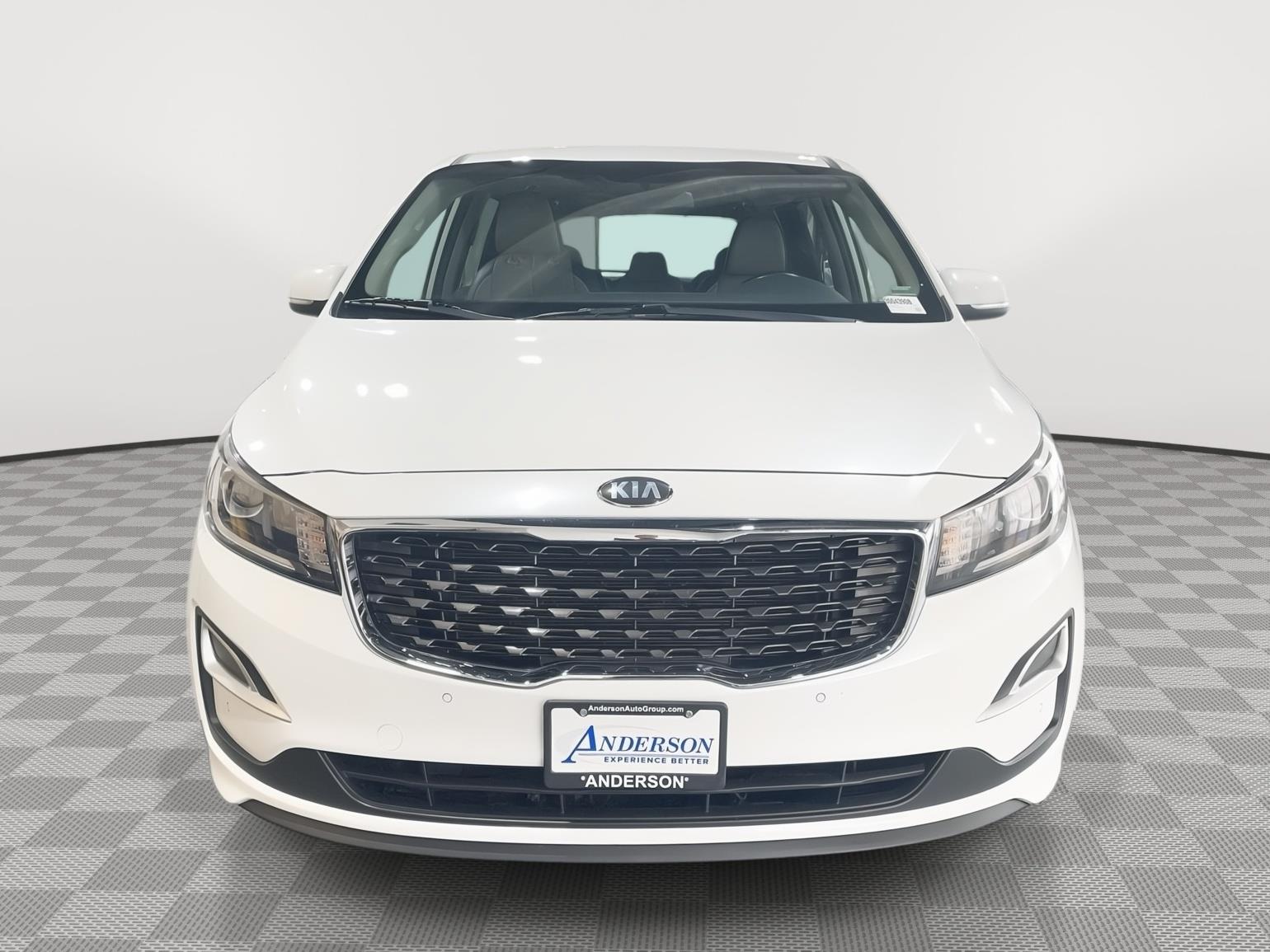 Vehicle photo 4