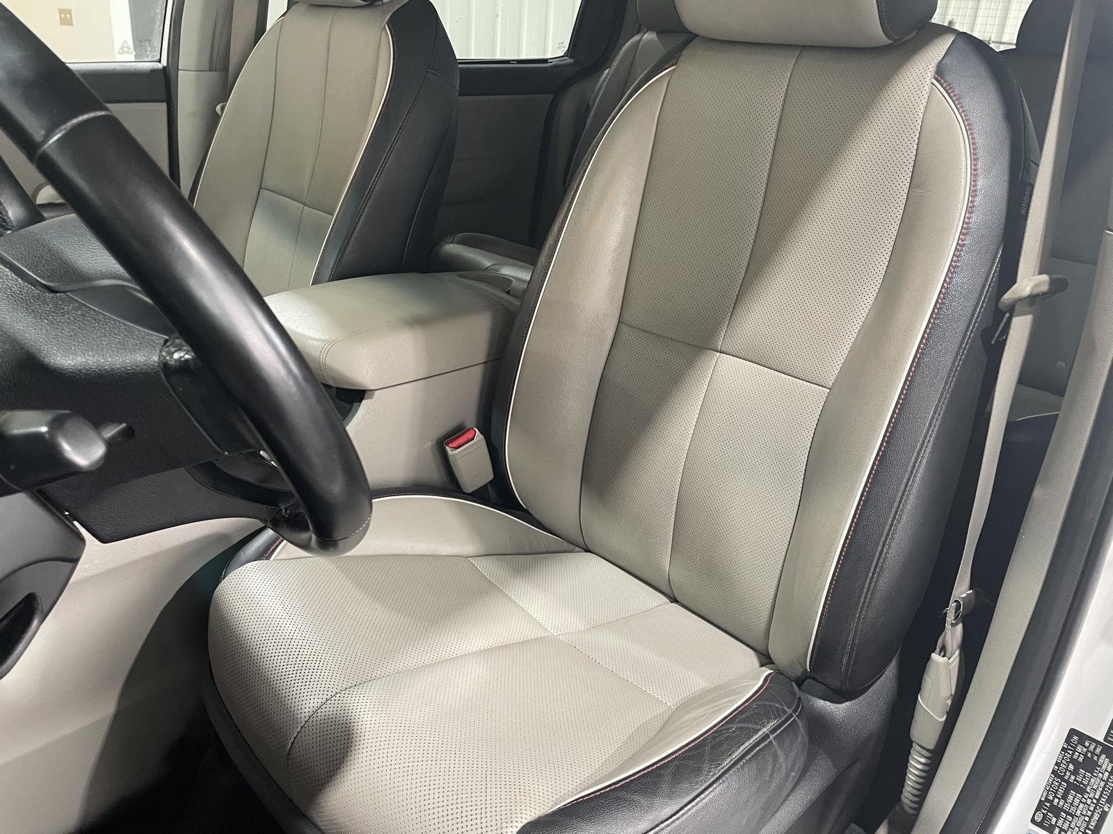 Vehicle photo 20