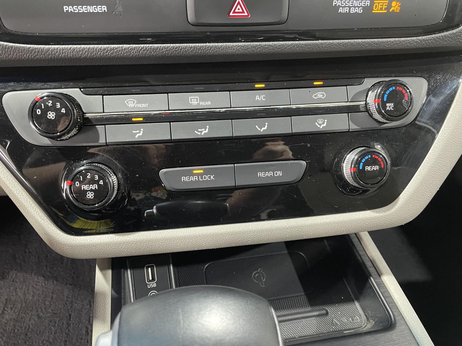 Vehicle photo 33