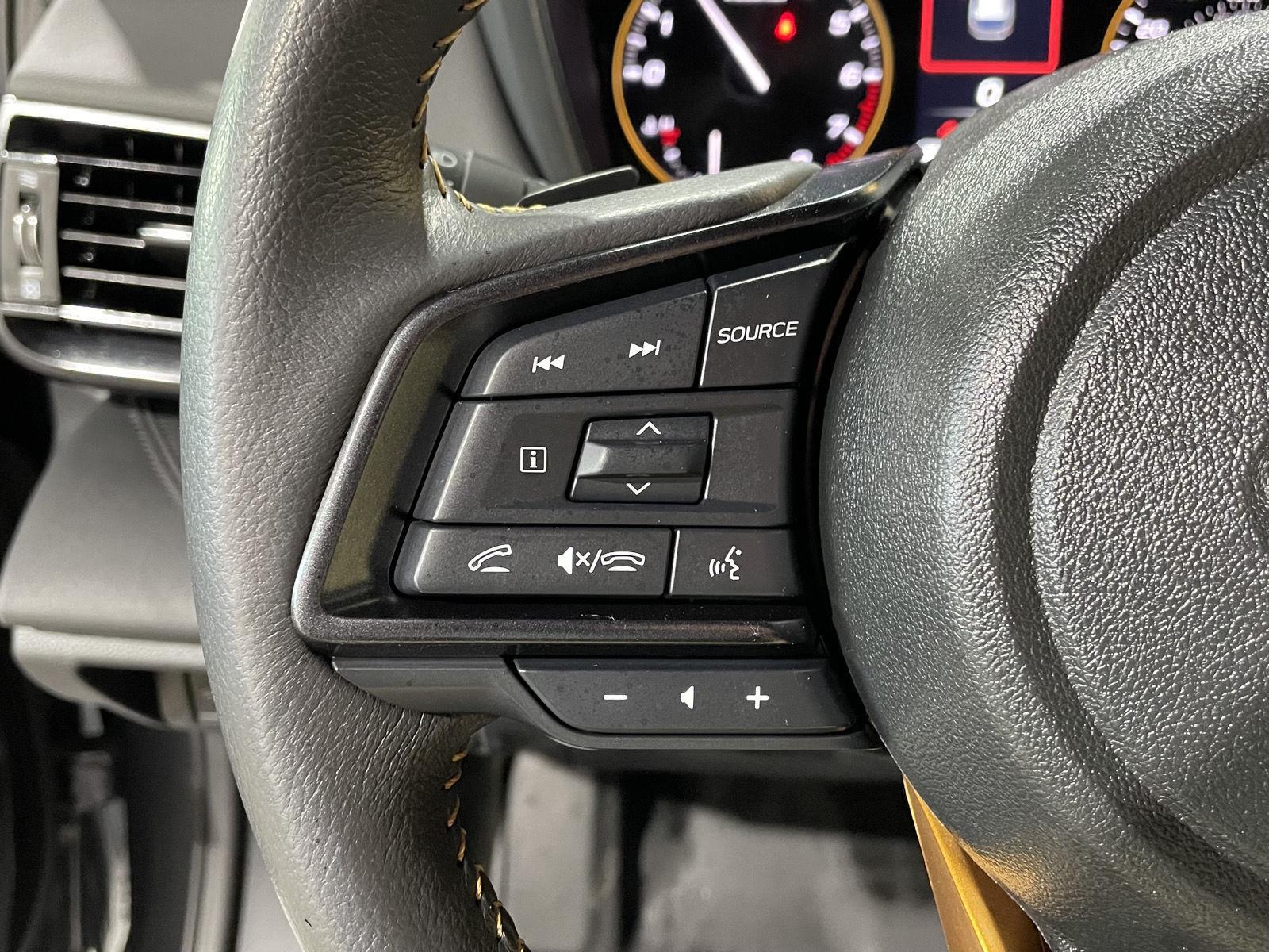 Vehicle photo 13