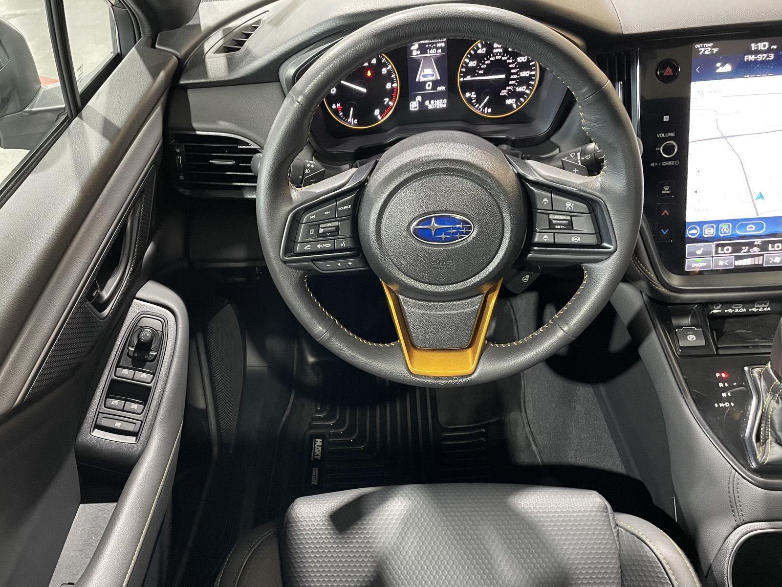 Vehicle photo 17