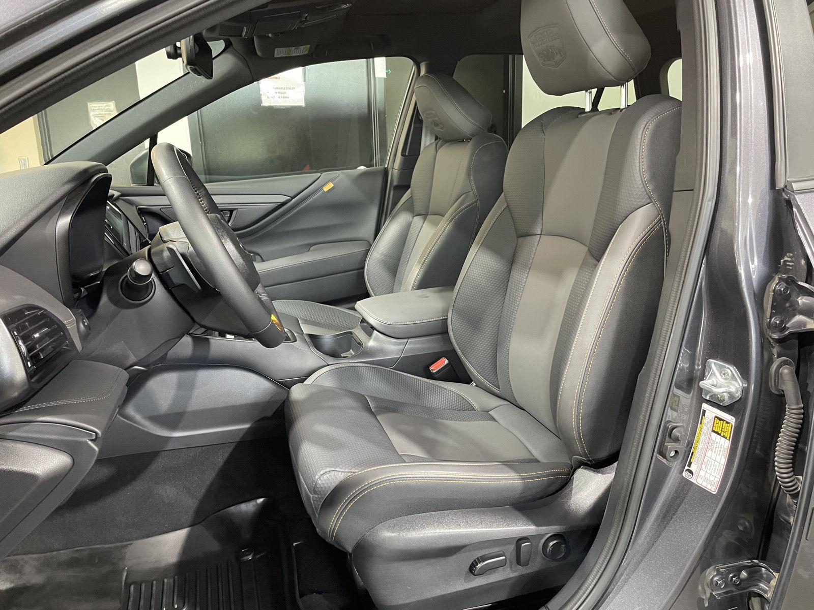 Vehicle photo 18