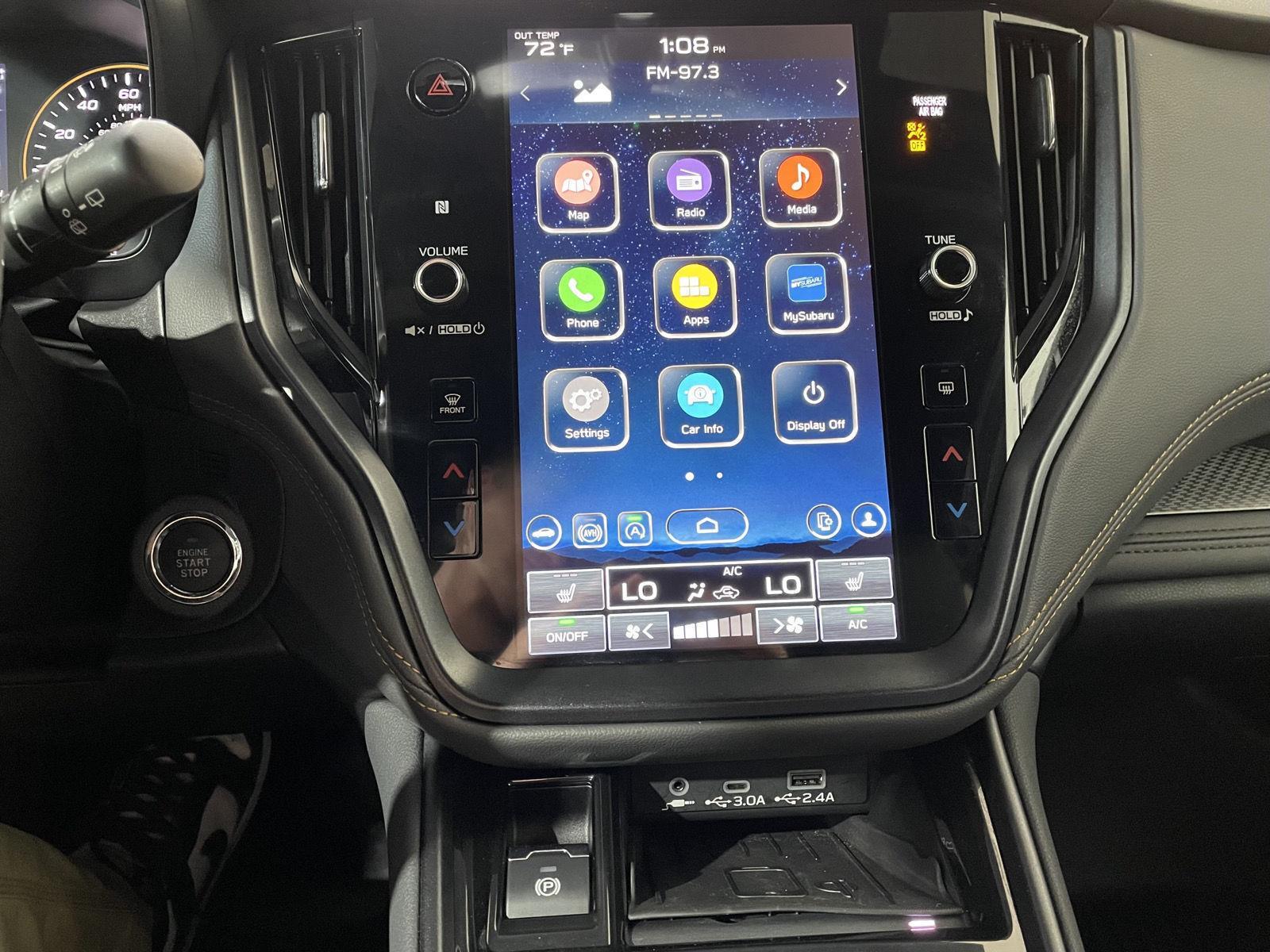 Vehicle photo 30