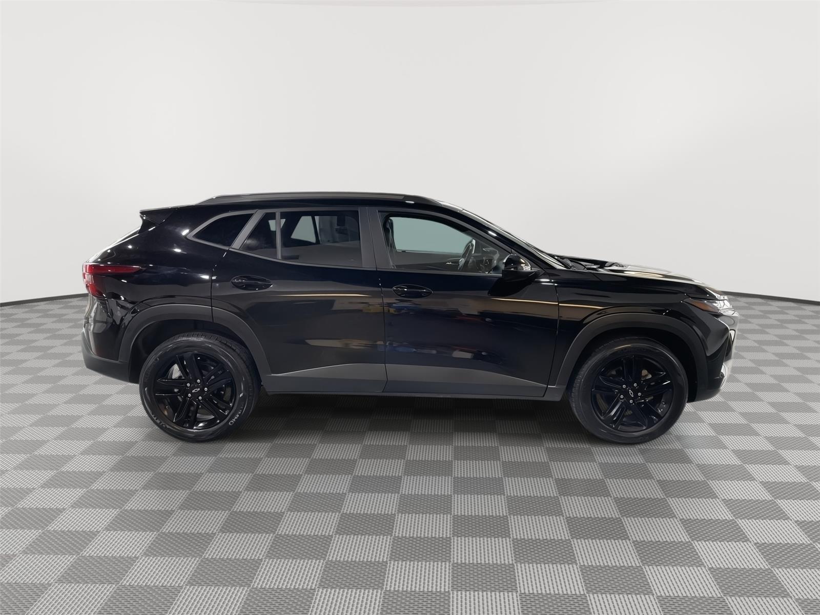 Vehicle photo 6