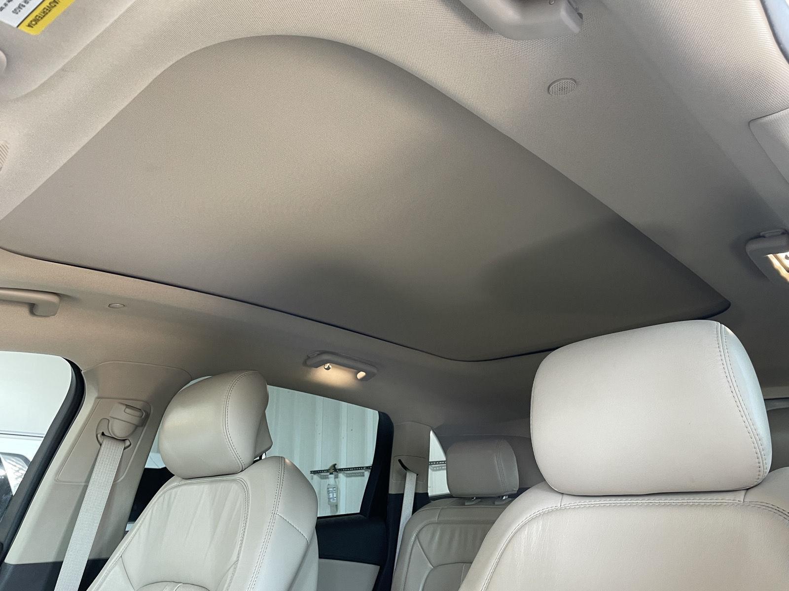 Vehicle photo 28