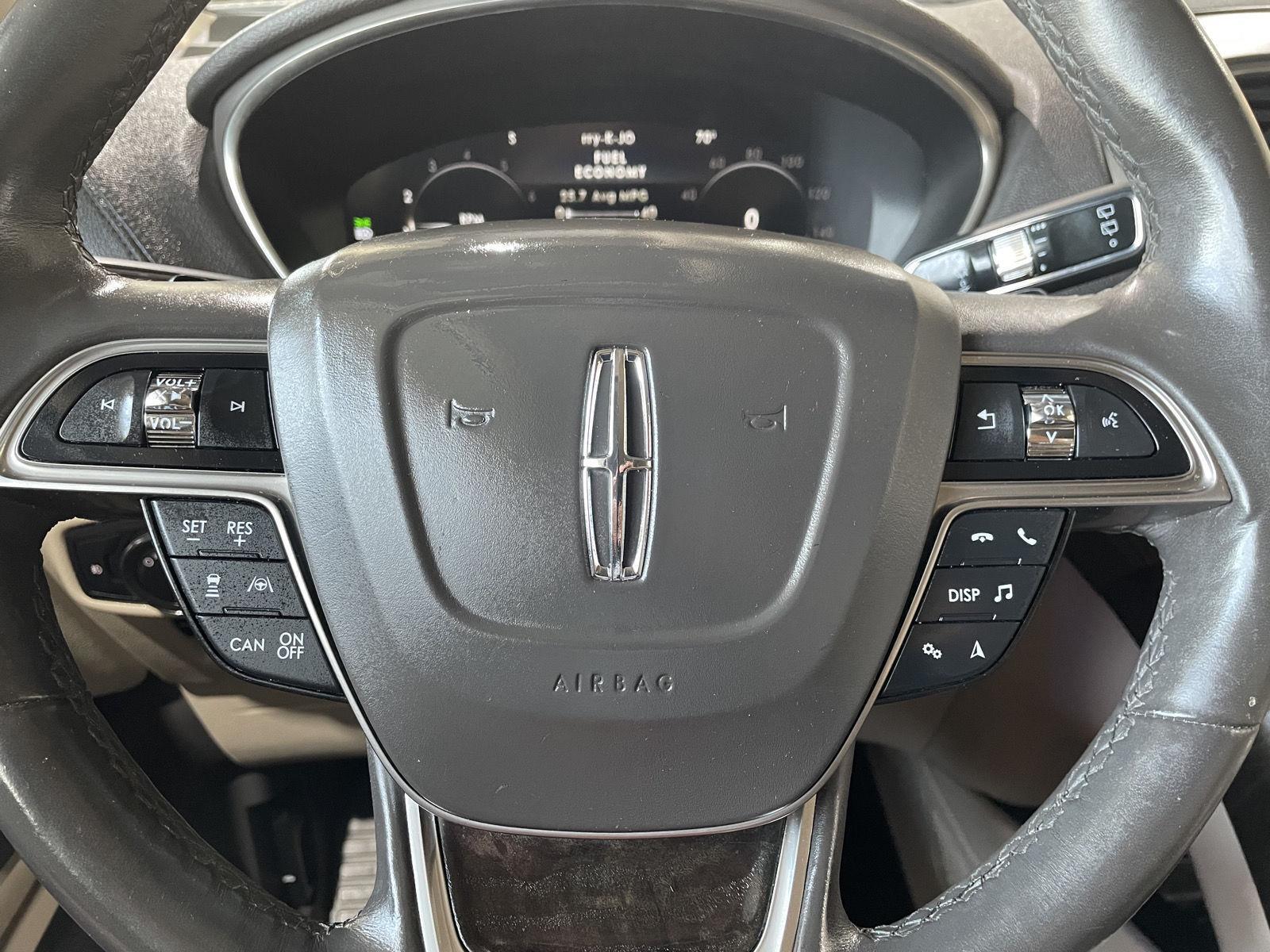 Vehicle photo 35