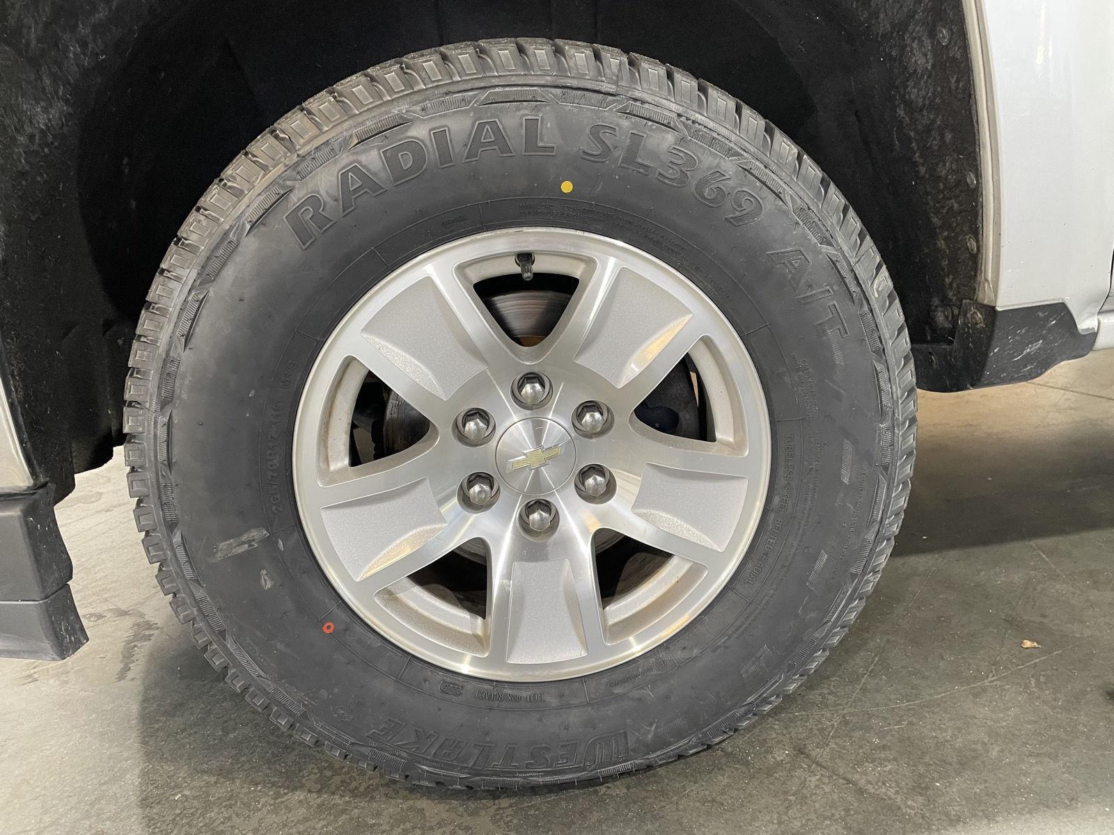 Vehicle photo 11
