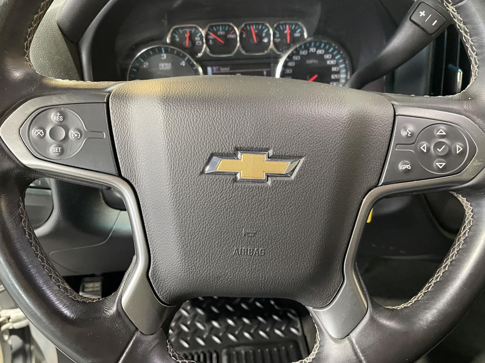 Vehicle photo 14