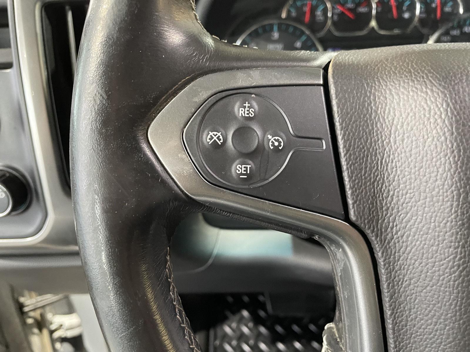 Vehicle photo 15