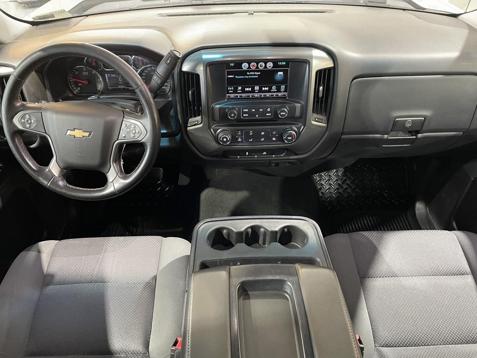 Vehicle photo 23