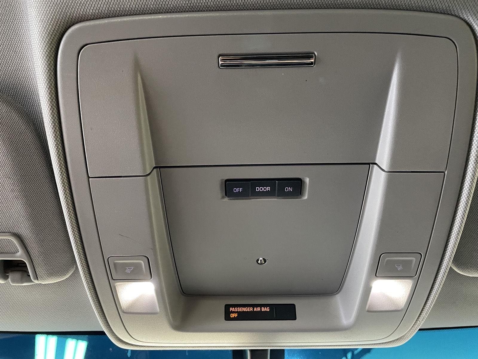 Vehicle photo 31