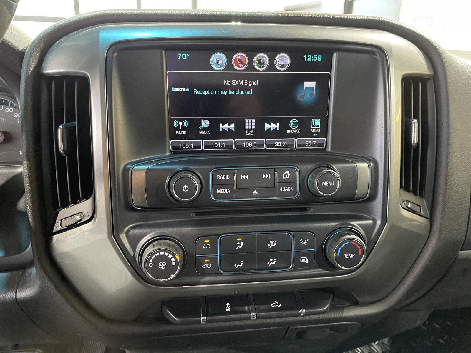 Vehicle photo 32
