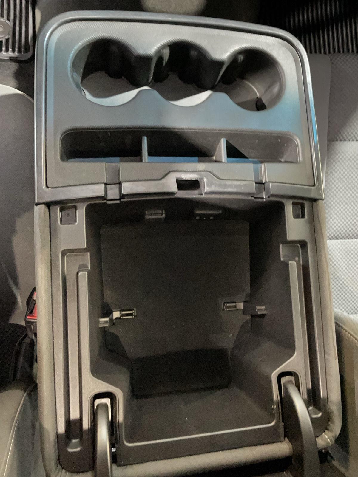 Vehicle photo 35