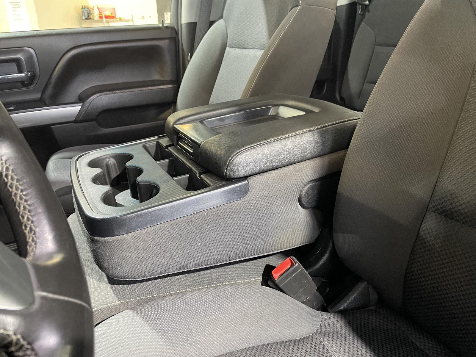 Vehicle photo 36