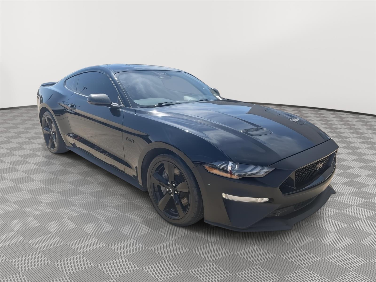 Vehicle photo 8