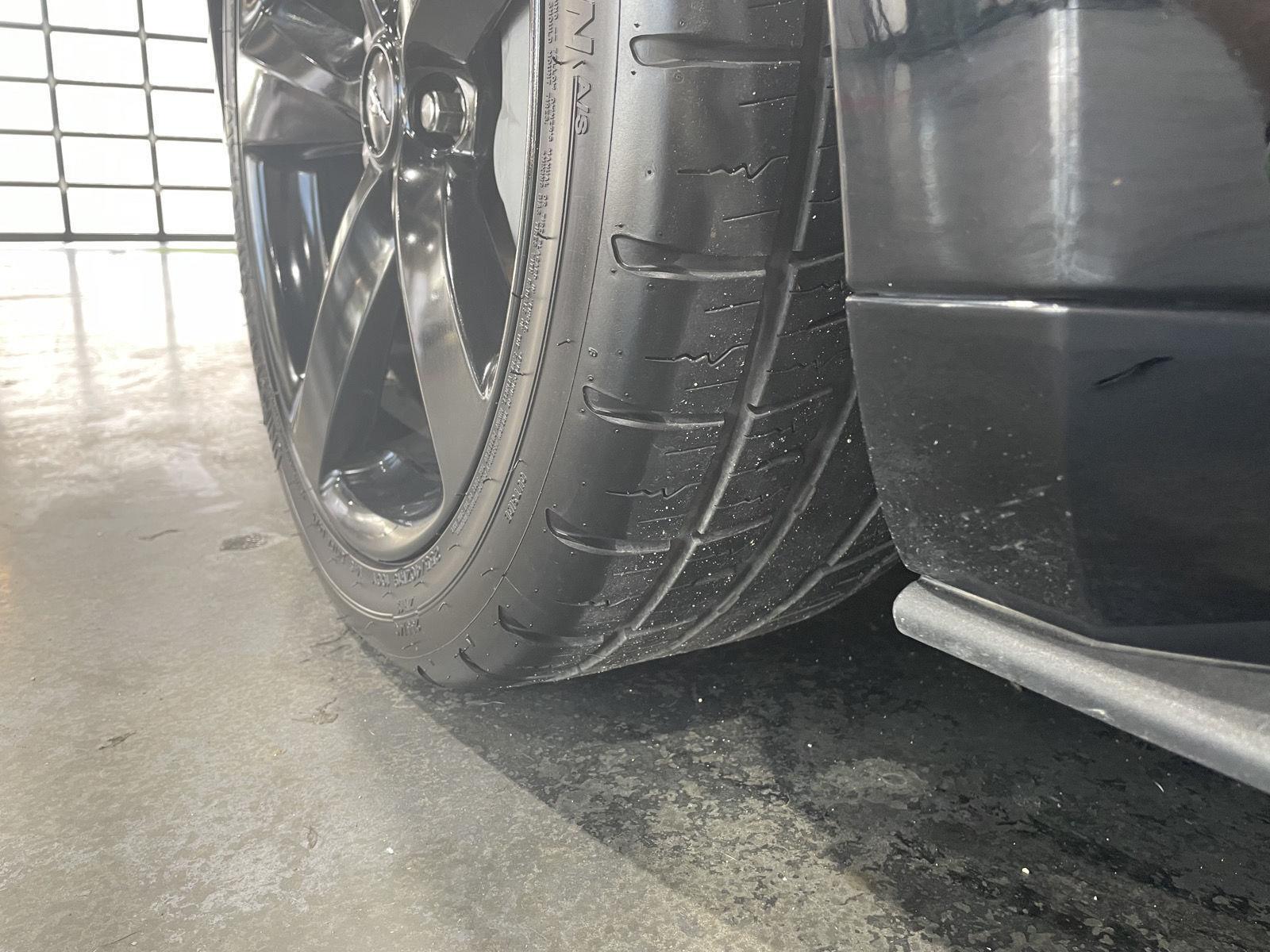 Vehicle photo 10