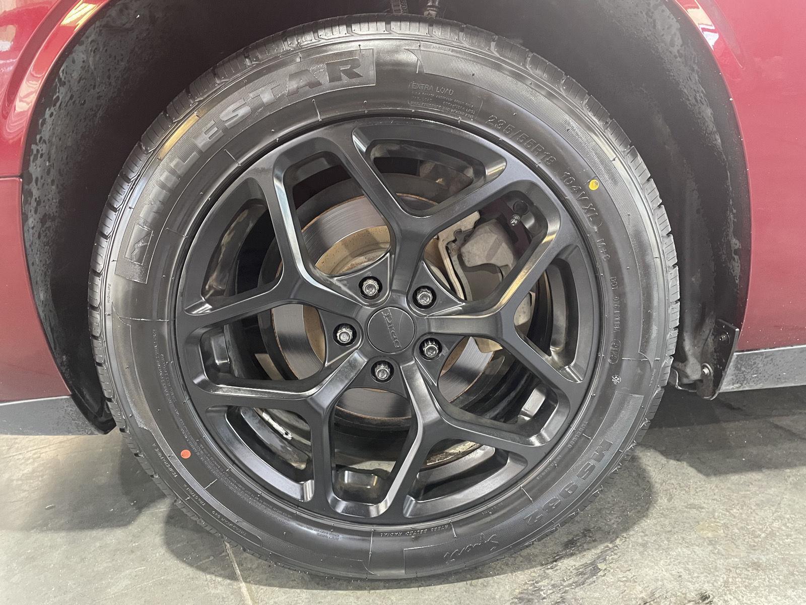 Vehicle photo 10