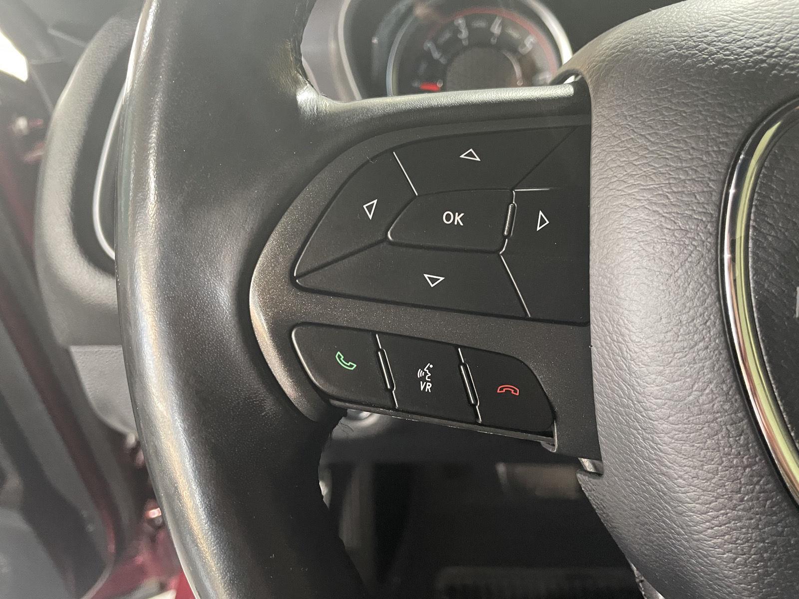 Vehicle photo 14