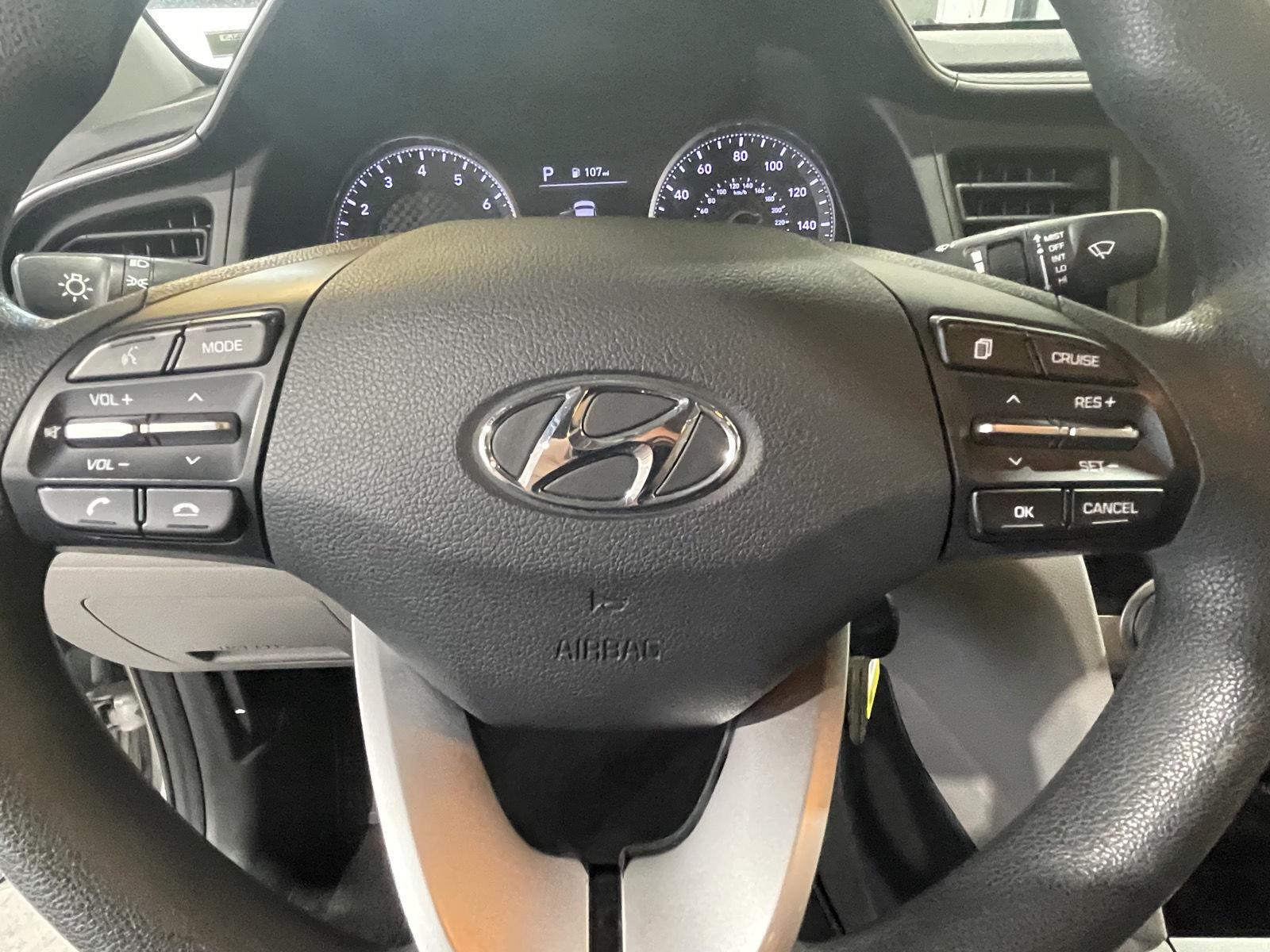 Vehicle photo 13
