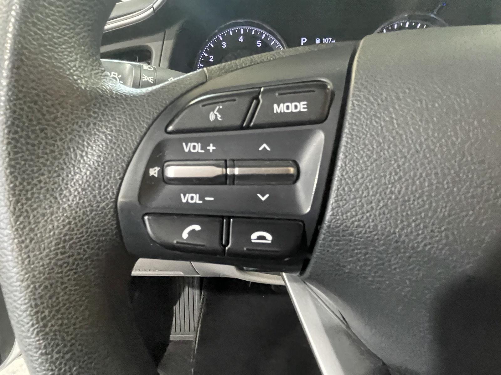 Vehicle photo 14