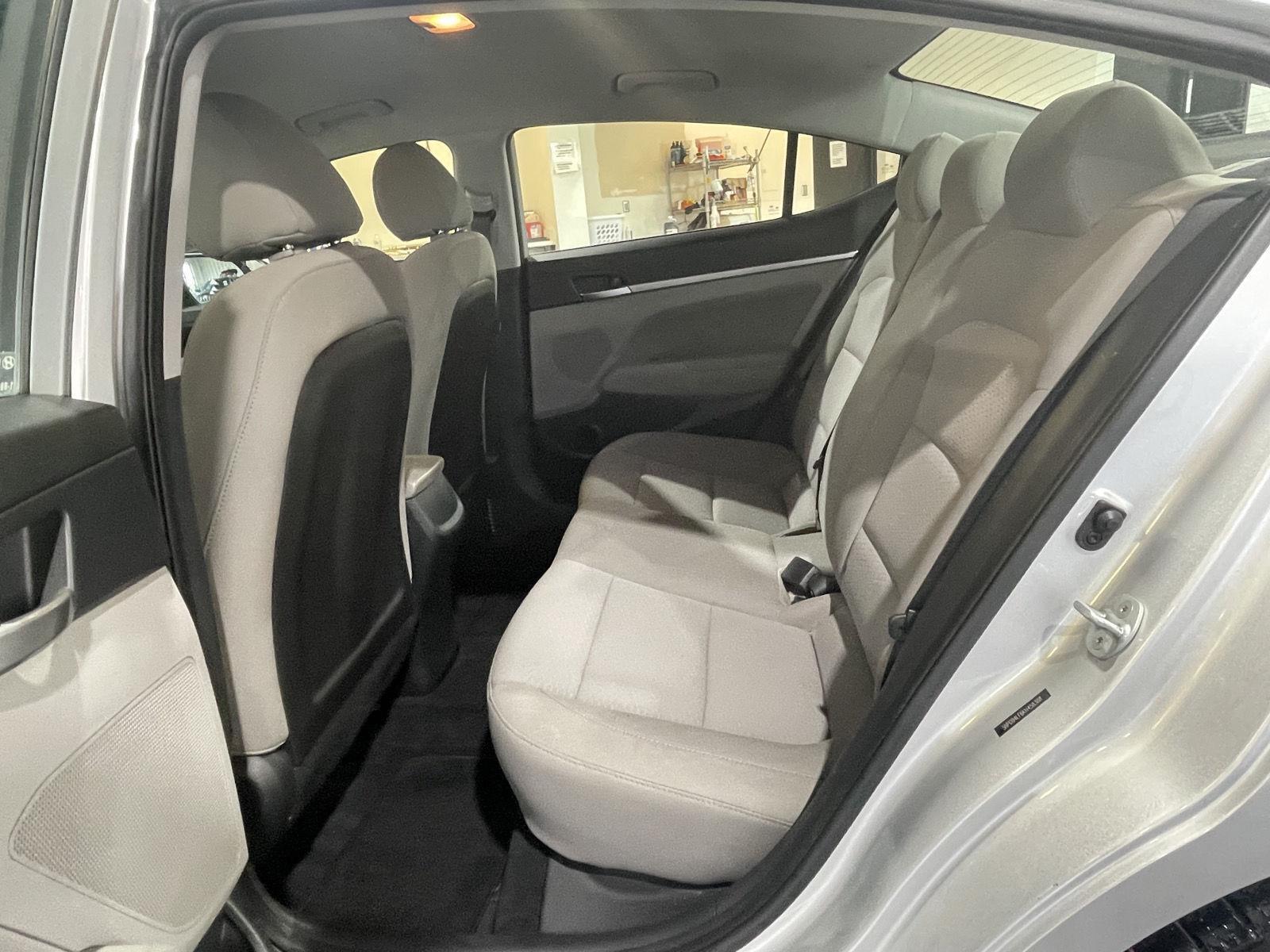 Vehicle photo 24