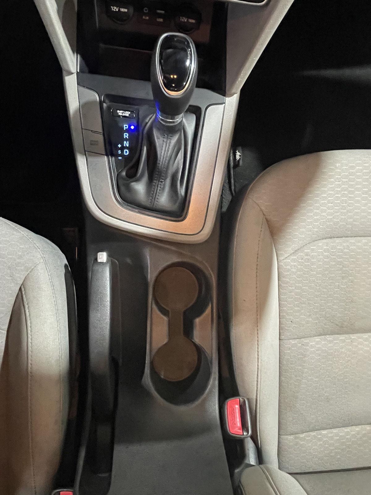 Vehicle photo 33